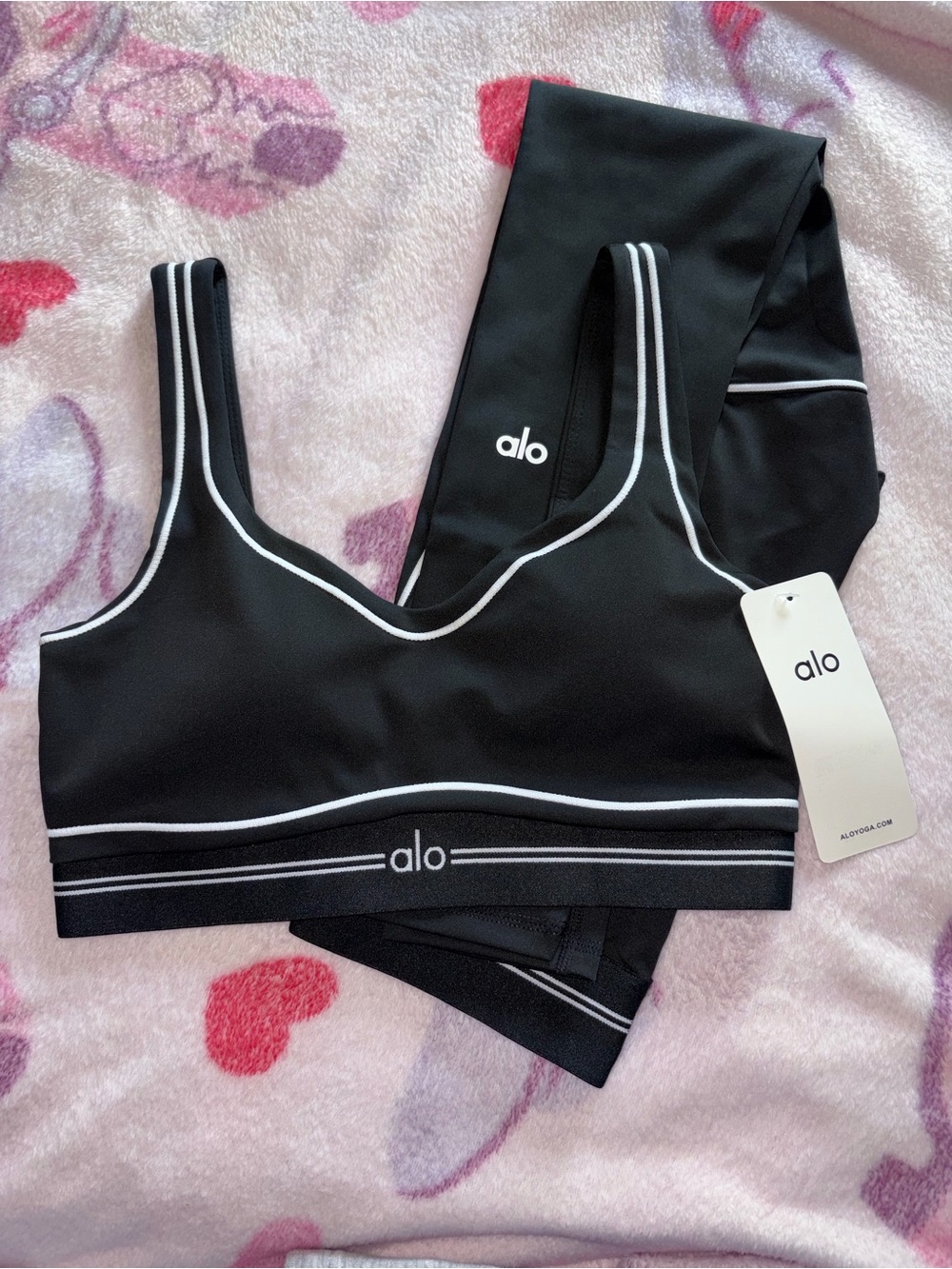 ALO Yoga Black Sports Bra with White Piping